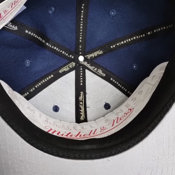 Mitchell & Ness Georgetown Hoyas Spray Paint Adjustable Snapback Hat Navy NCAA - Picture 6 of 6